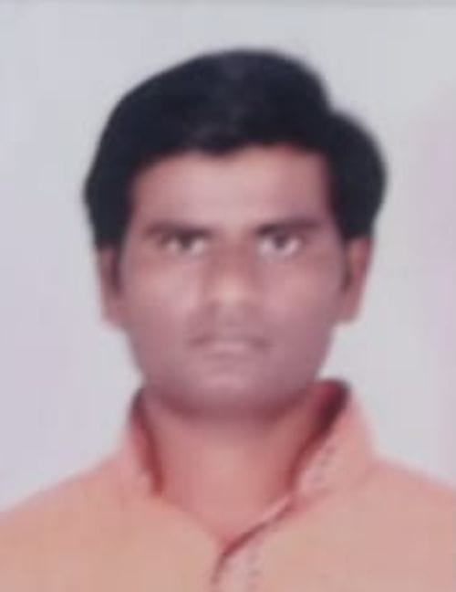 Farmer and laborer died in road accidents