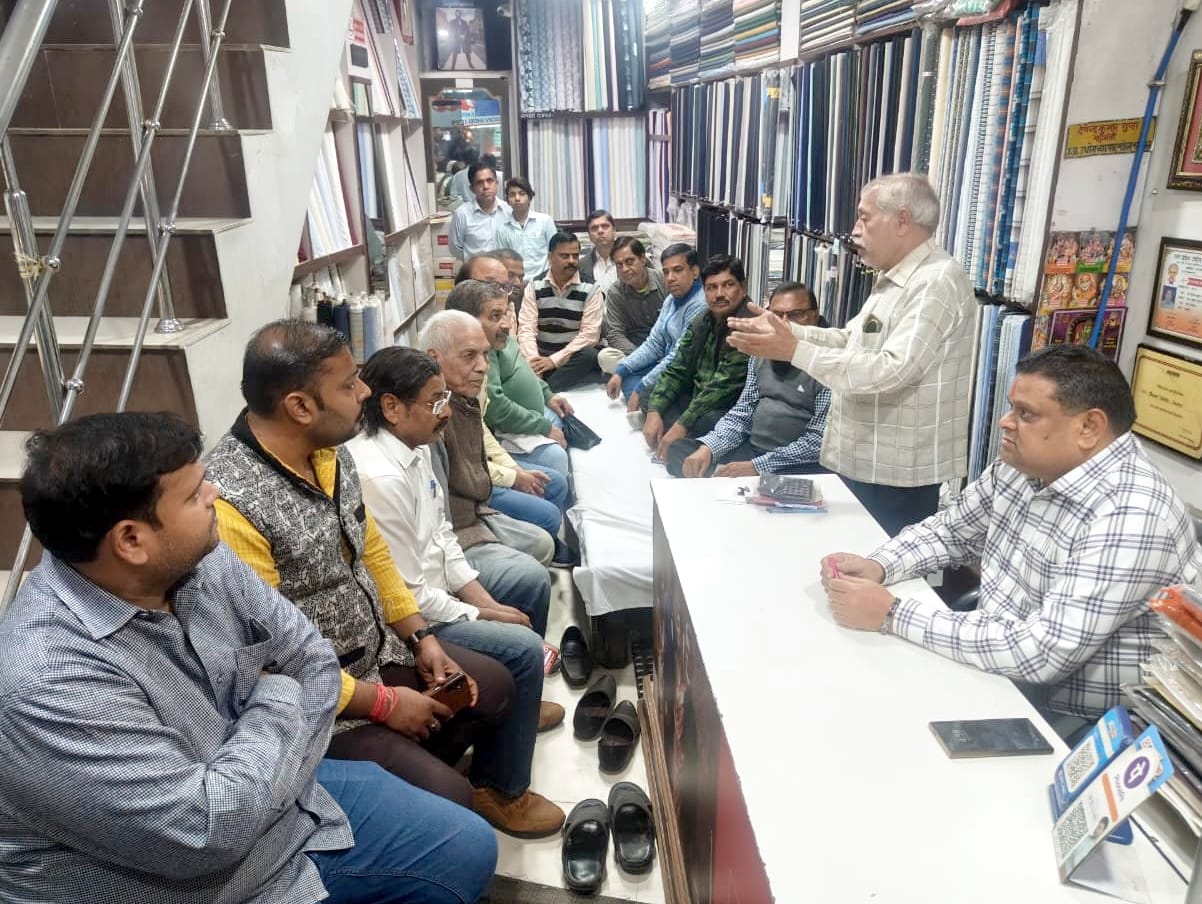 Vehicle checking in the market is affecting business, traders are angry.