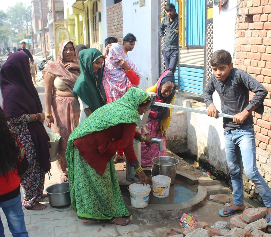 Neither garbage was collected nor water was available, the residents faced problems.
