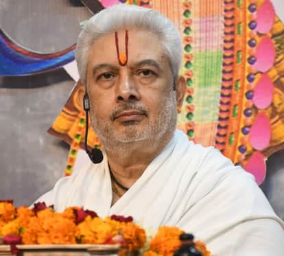 Selfless work is true devotion: Kirit Bhai