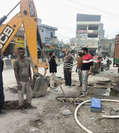 Amid the challenge of increased leakage in winter, the Public Health Department replaced 35 25-year-old valves and now claims regular supply in the city.