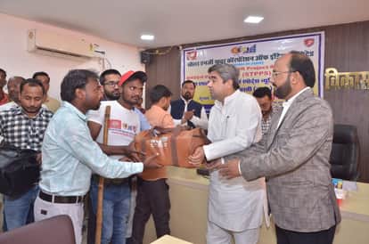 Para athletes are an inspiration to society: MLC