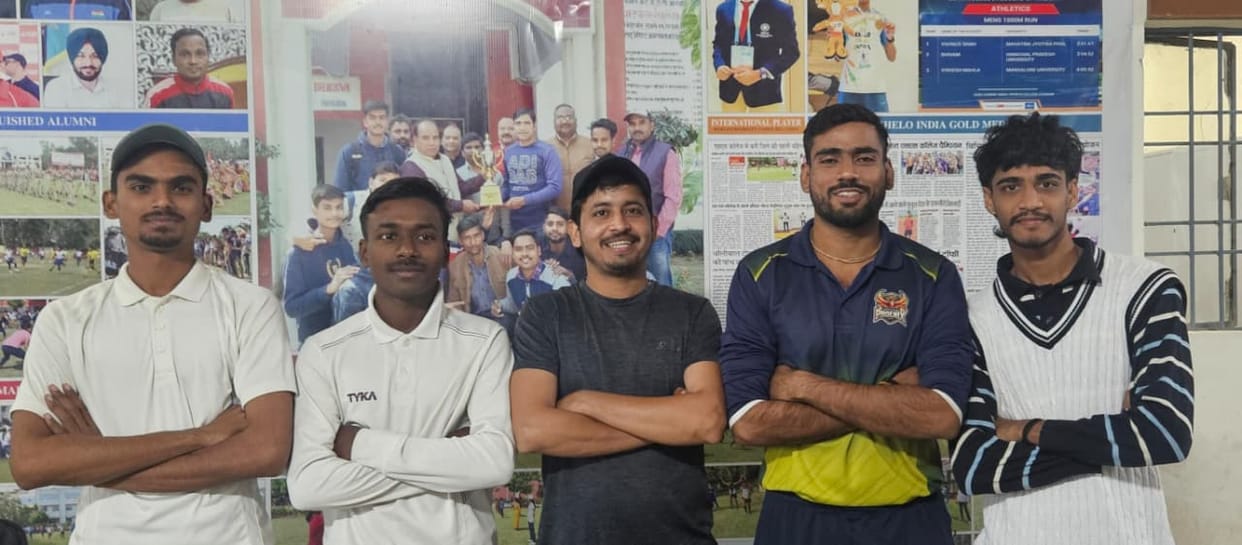 Five players of SS College selected in the university cricket team