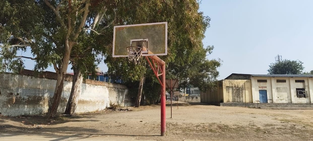 The pole was broken three years ago and has not been installed till date.