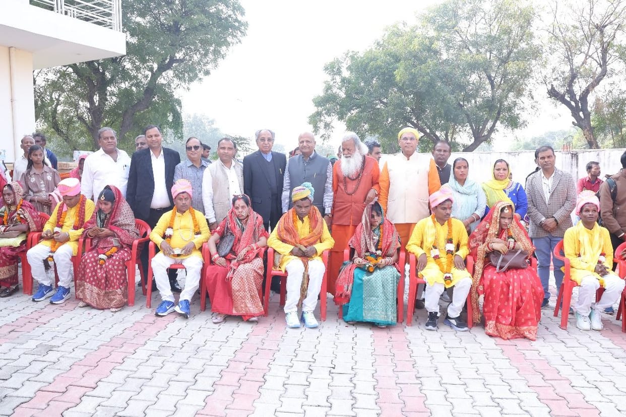 A mass wedding was held for 12 disabled couples.