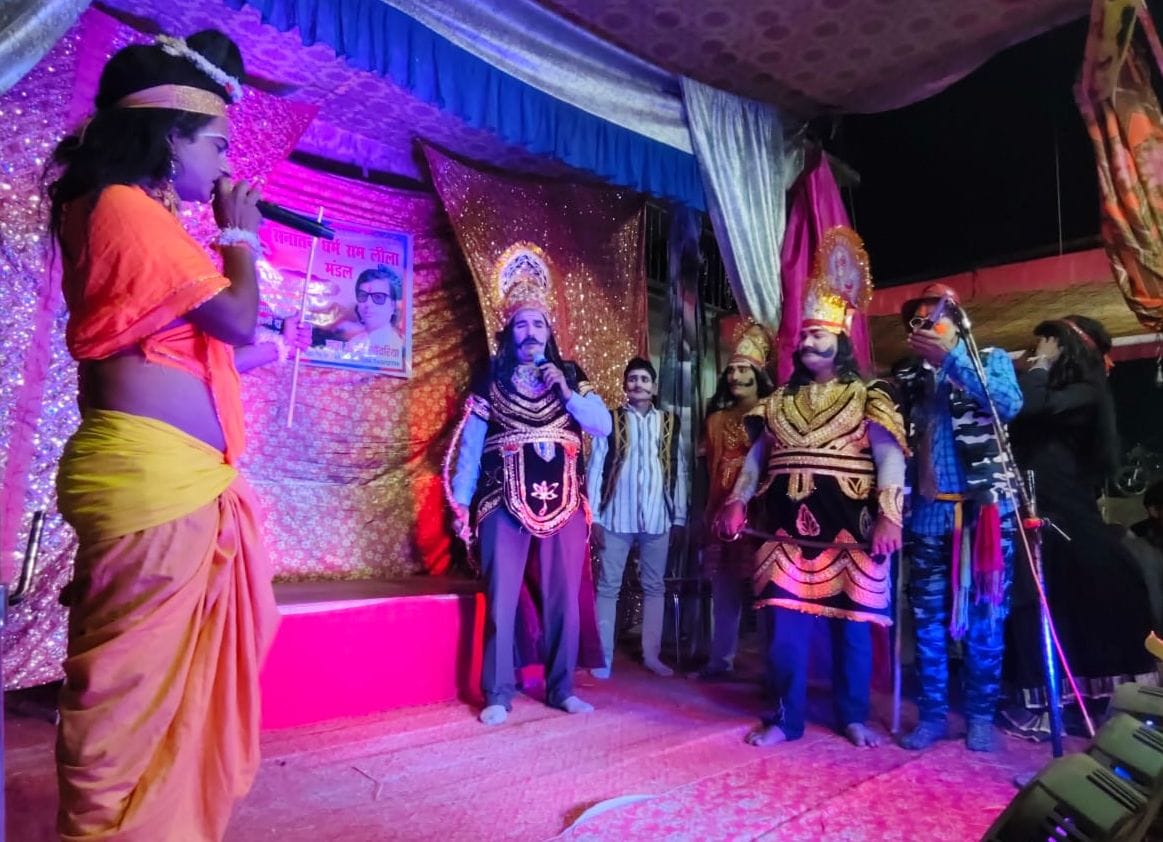 Siddharthnagar News: Hanuman burns the golden Lanka, the pandal resounds with chants of Jai Shri Ram