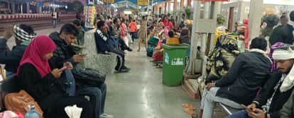 Barabanki accident and bomb scare delay trains