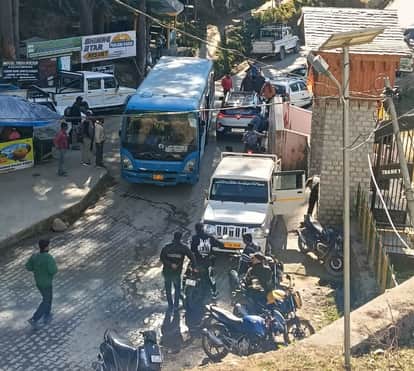 Khajjiar is facing traffic jams due to haphazardly parked vehicles.