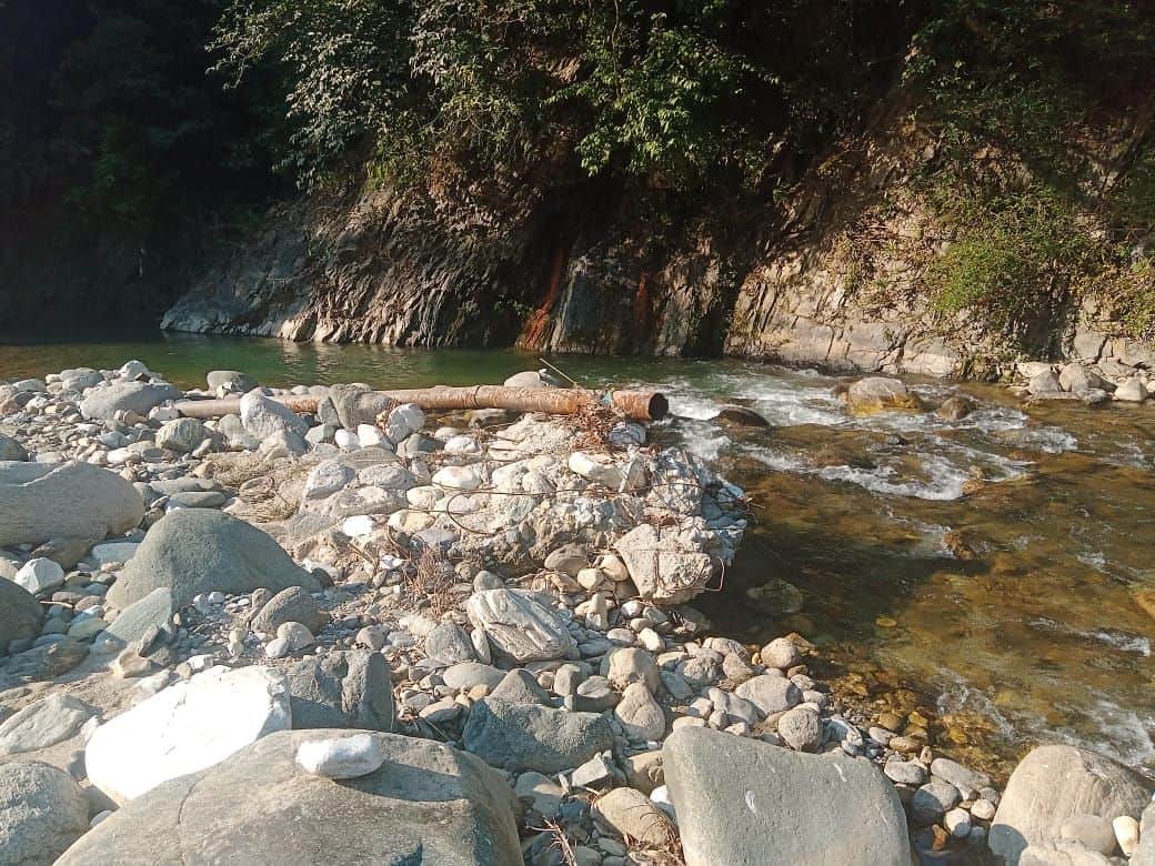 डीडीहाट के तुर्गोली में लाखों से बनी हाईड्रम सिंचाई योजना की लाइन। स्रोत: ग्रामीण