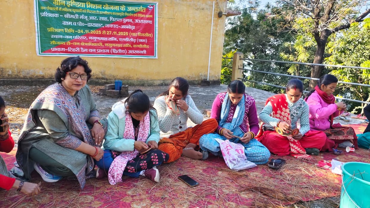 Women will become self-reliant by making products from sawdust