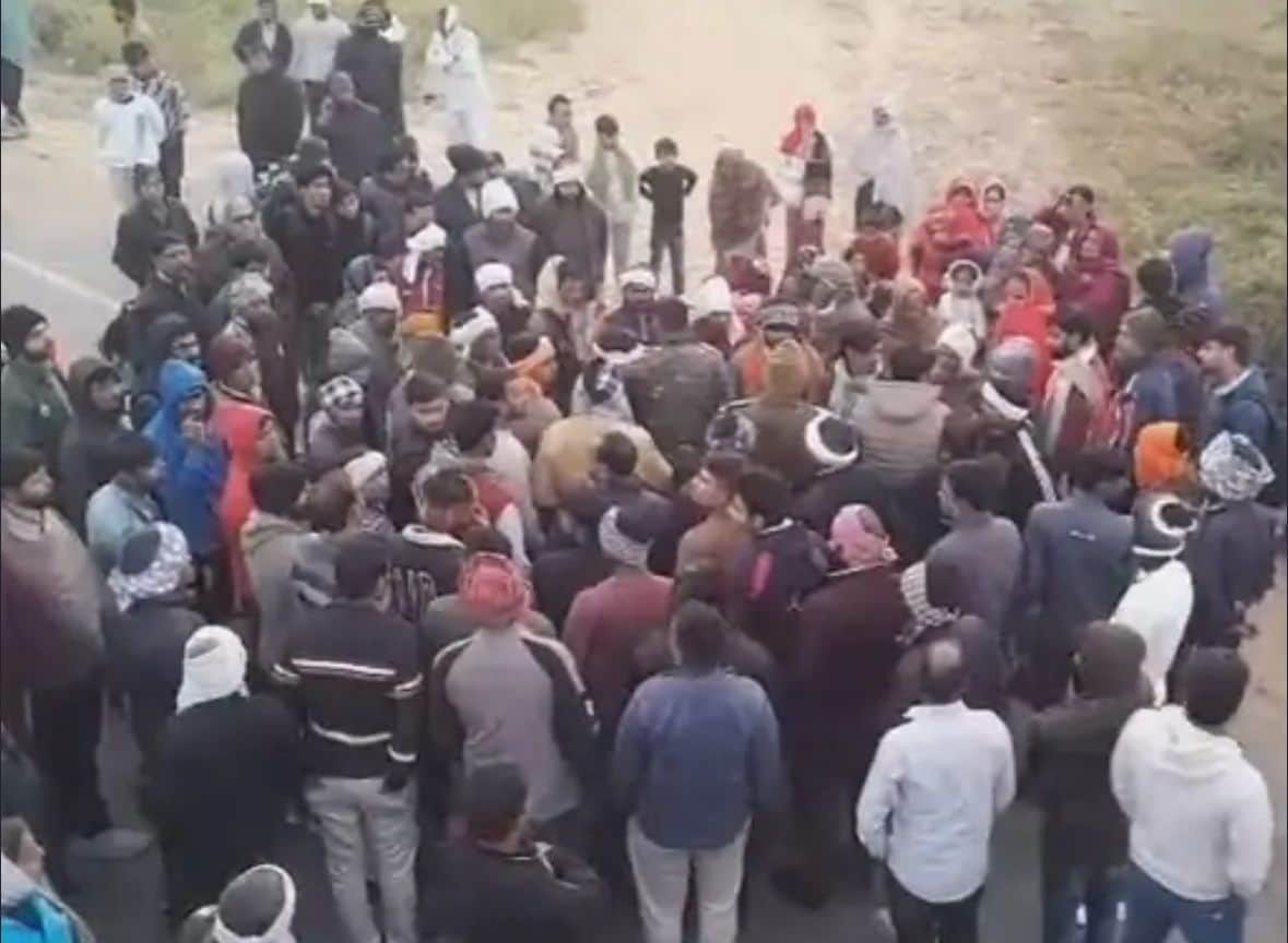 भीड़ जमा