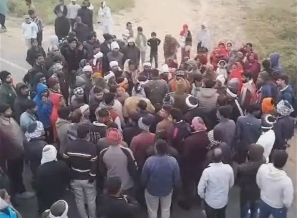 भीड़ जमा