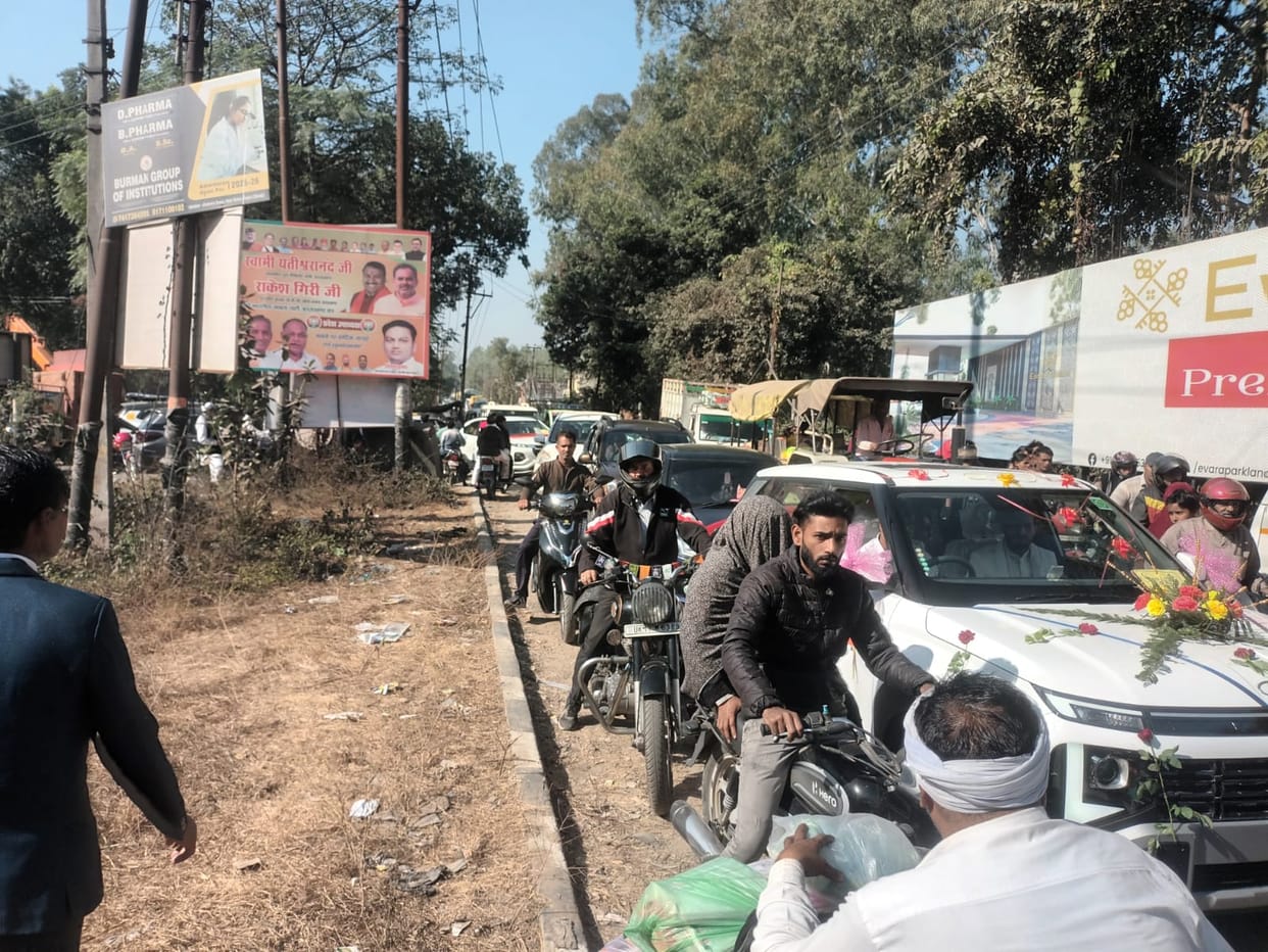 National Highway near Mangalore packed with jam, thousands of passengers troubled
