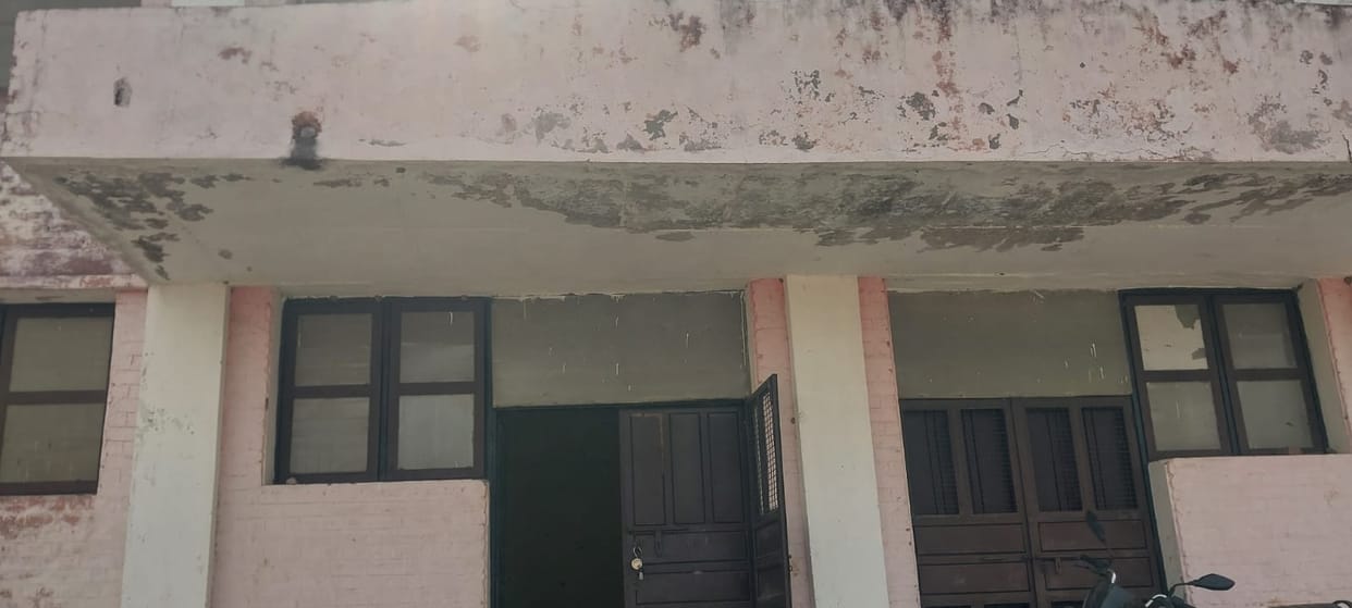 Rajiv Gandhi Sports Stadium is in bad condition, situation is not improving