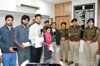 Bundi News: Smiles Return as Police Recover 70 Lost Phones and Hand Them Back to Their Real Owners