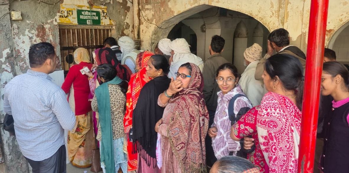 Seeking relief from eye problems, patients flood the Government Eye Hospital
