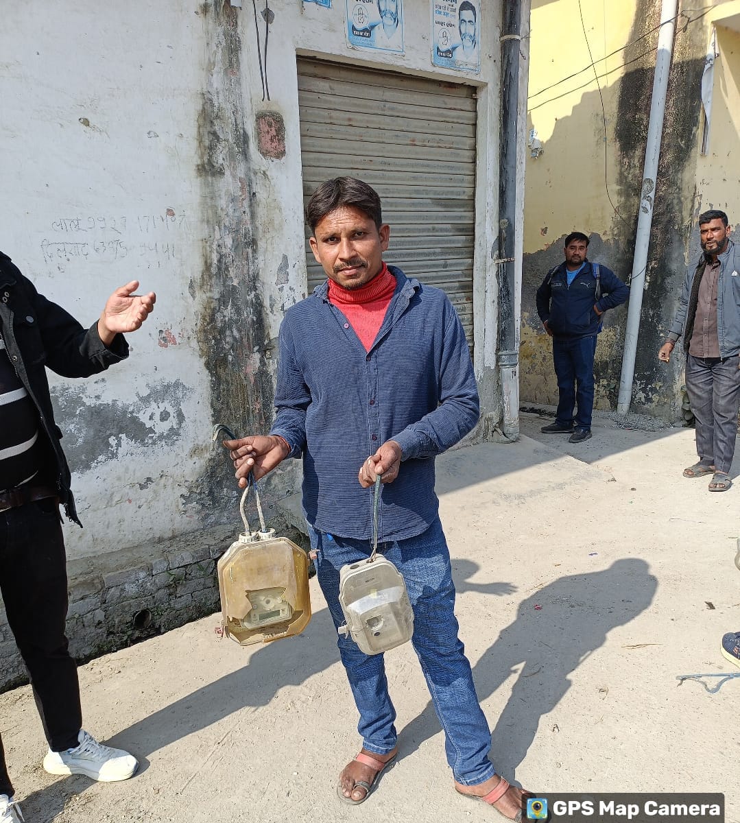 Meters disconnected from 20 electricity consumers who owed Rs 32 lakh