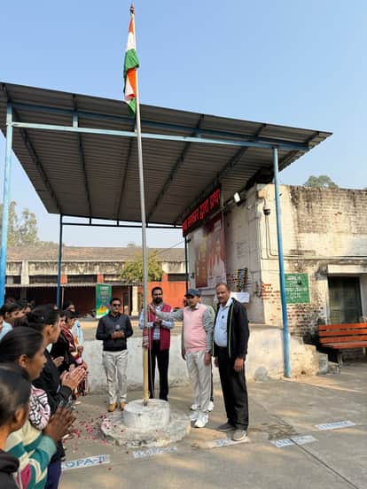 Aarti from Electrician trade stood first in the speech competition.