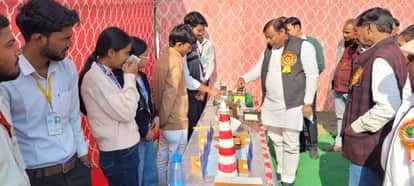 Divyanshi stood first in poetry writing, Asifa stood second