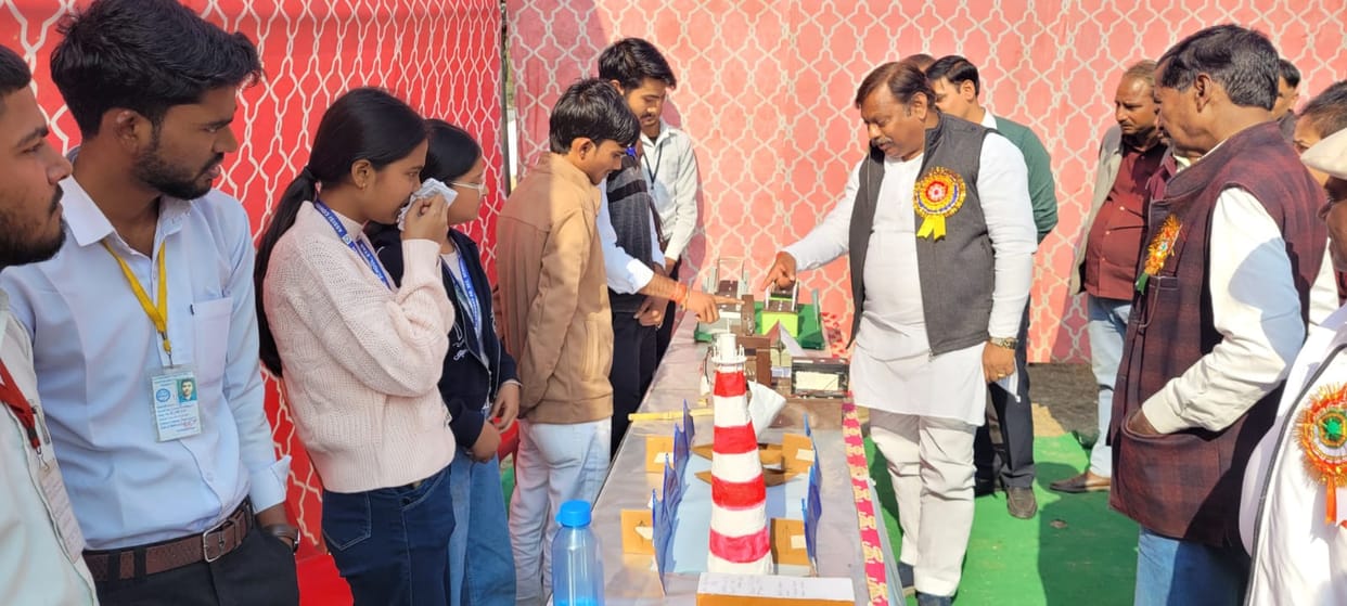 Divyanshi stood first in poetry writing, Asifa stood second