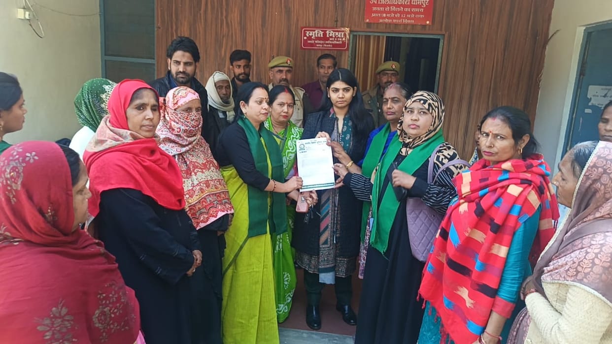 A memorandum was submitted to the SDM demanding an investigation into the hotels operating in the city.