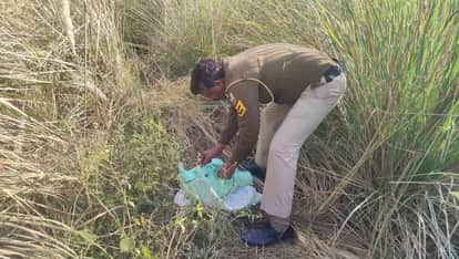 The body of a newborn baby was found near the railway line in Arniala.