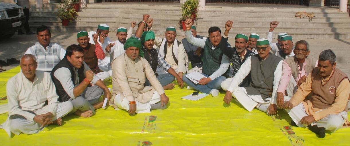 Bhakiyu creates ruckus in the Collectorate over farmers' problems