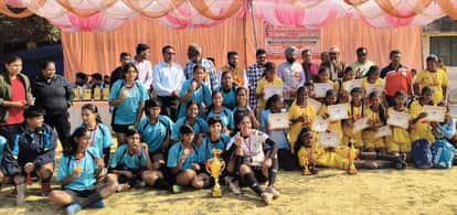 Agra wins Senior Women's Football Trophy