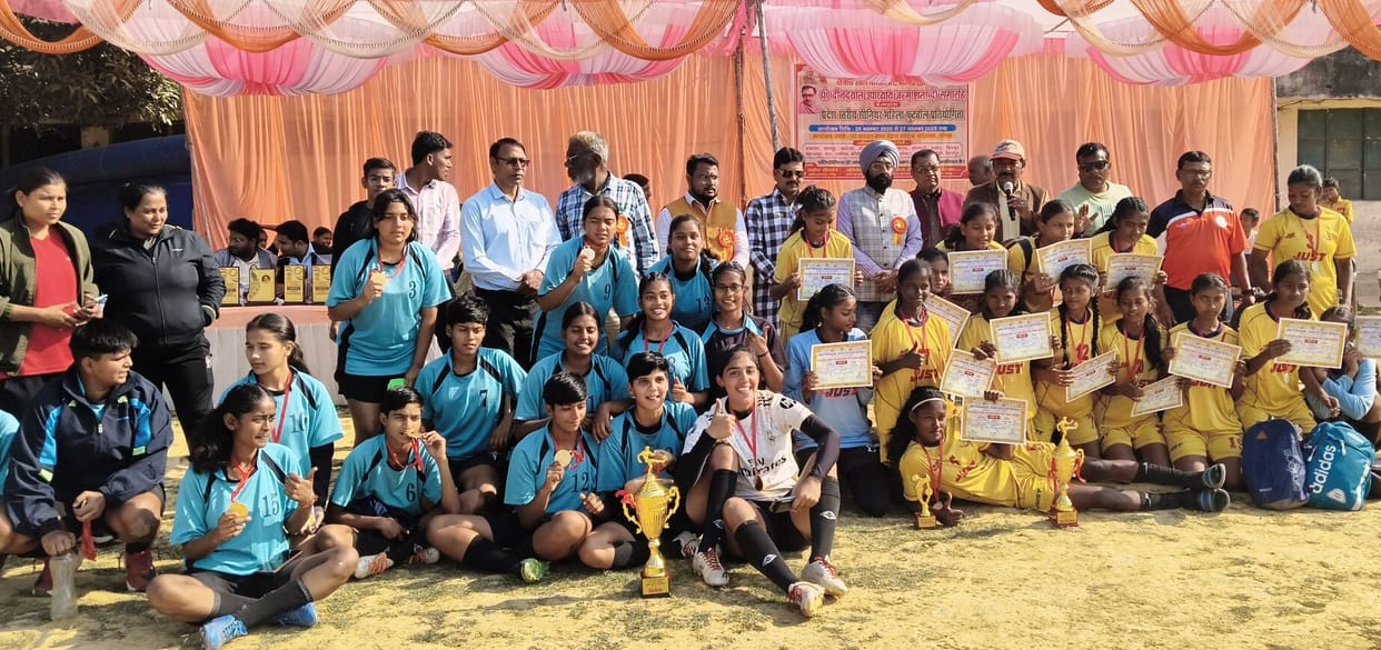 Agra wins Senior Women's Football Trophy