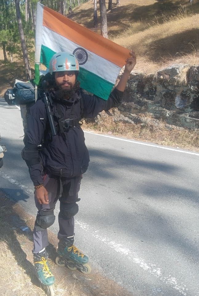 Measuring India by skating, giving the message of love for mother cow