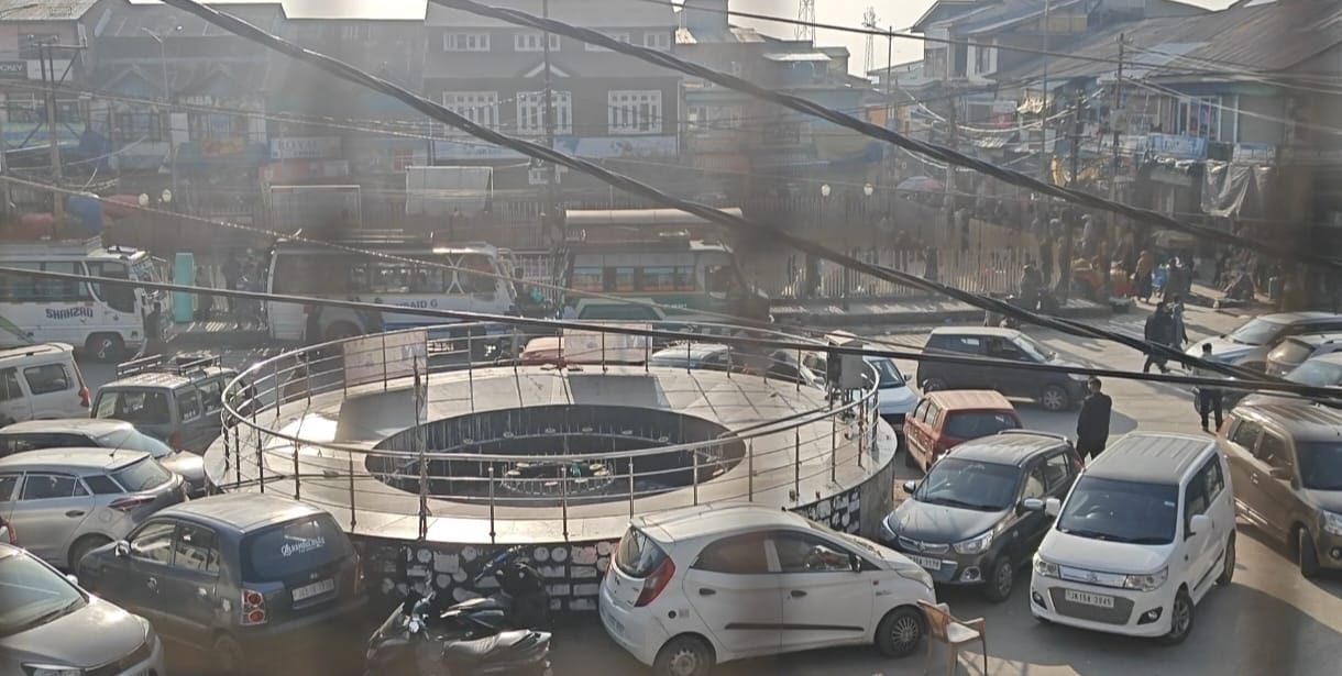 Srinagar, Gulshan Chowk, Fountain Not Working
