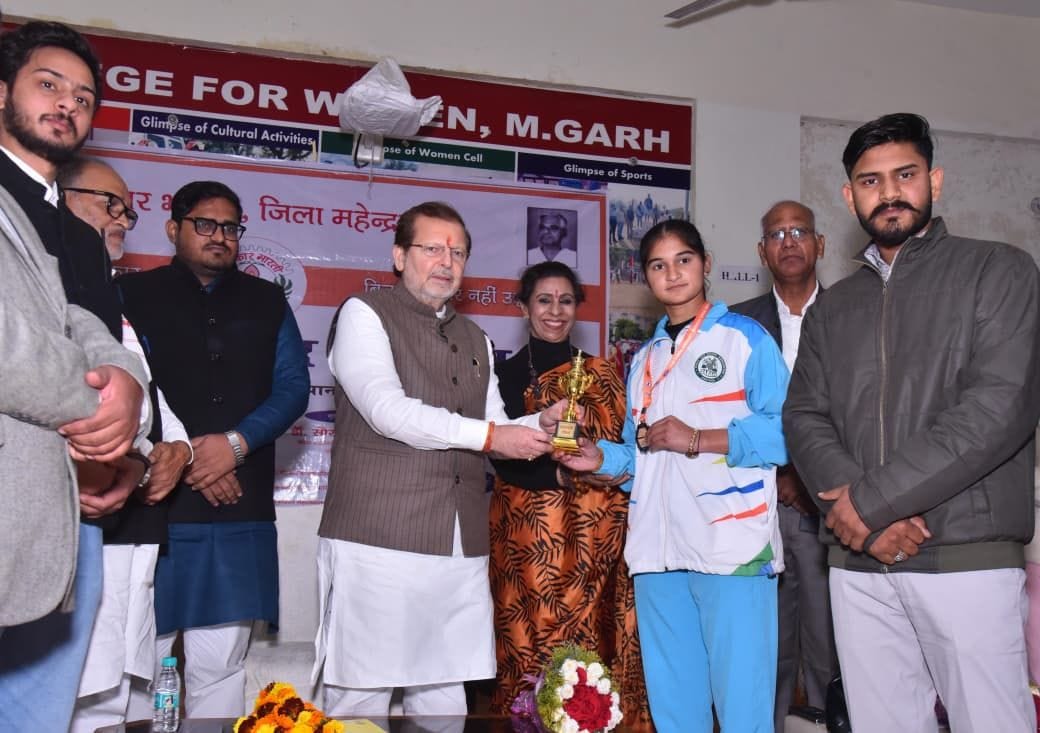 Cooperative Department is always dedicated to the progress of women: Dr. Arvind Sharma