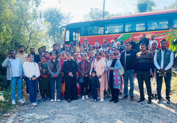 A delegation of 54 Sarpanches reached the villages of Himachal.
