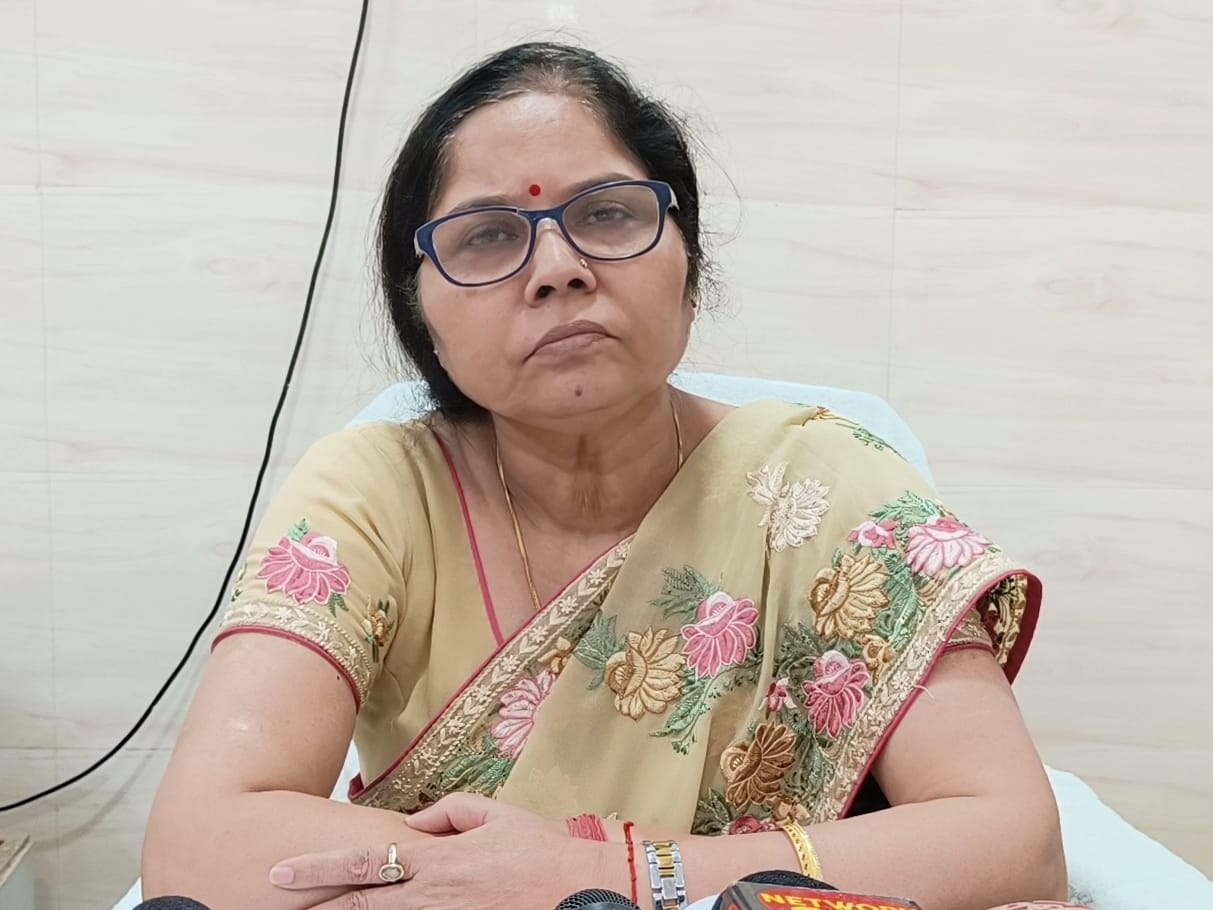 Dr. Rashmi transferred, Dr. Santlal becomes CMO