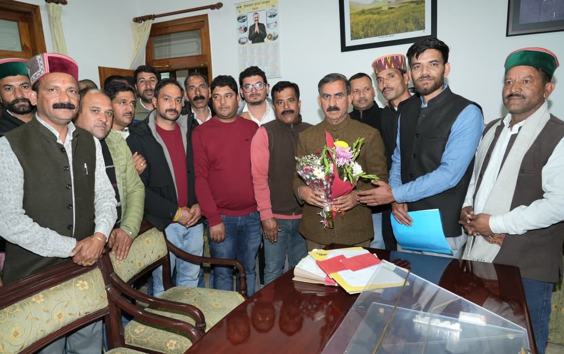 Holi-Utrala road stuck for 70 years, committee submits memorandum to CM