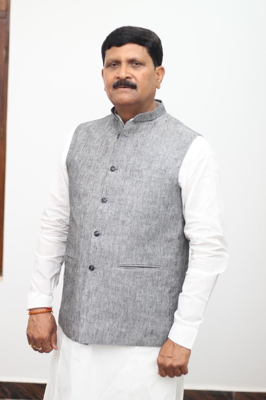 Mehdawal MLA became the chairman of the development work monitoring committee.