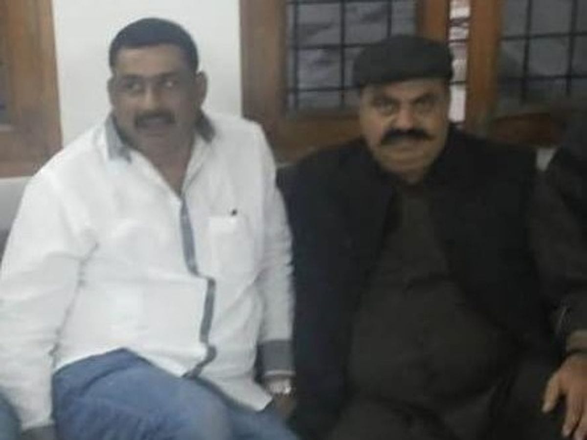 FIR lodged against former block chief for making fake Aadhaar card and passport