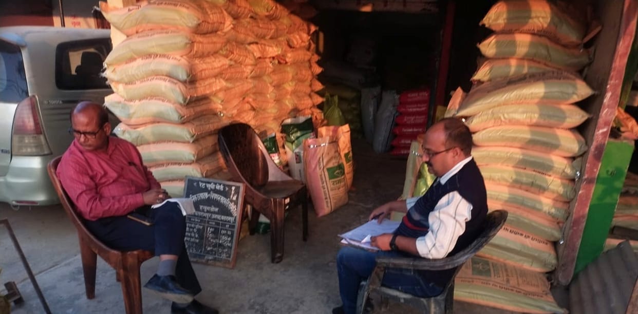 Four fertilizer samples seized, notices issued to three committees