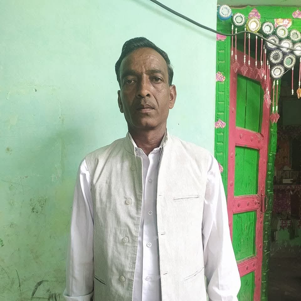 agra news fatehabad hanging body farmer