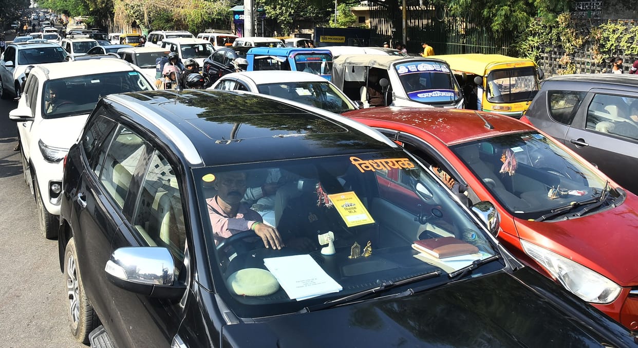 VVIPs in the city... people suffering from traffic jams... even diversion did not work.