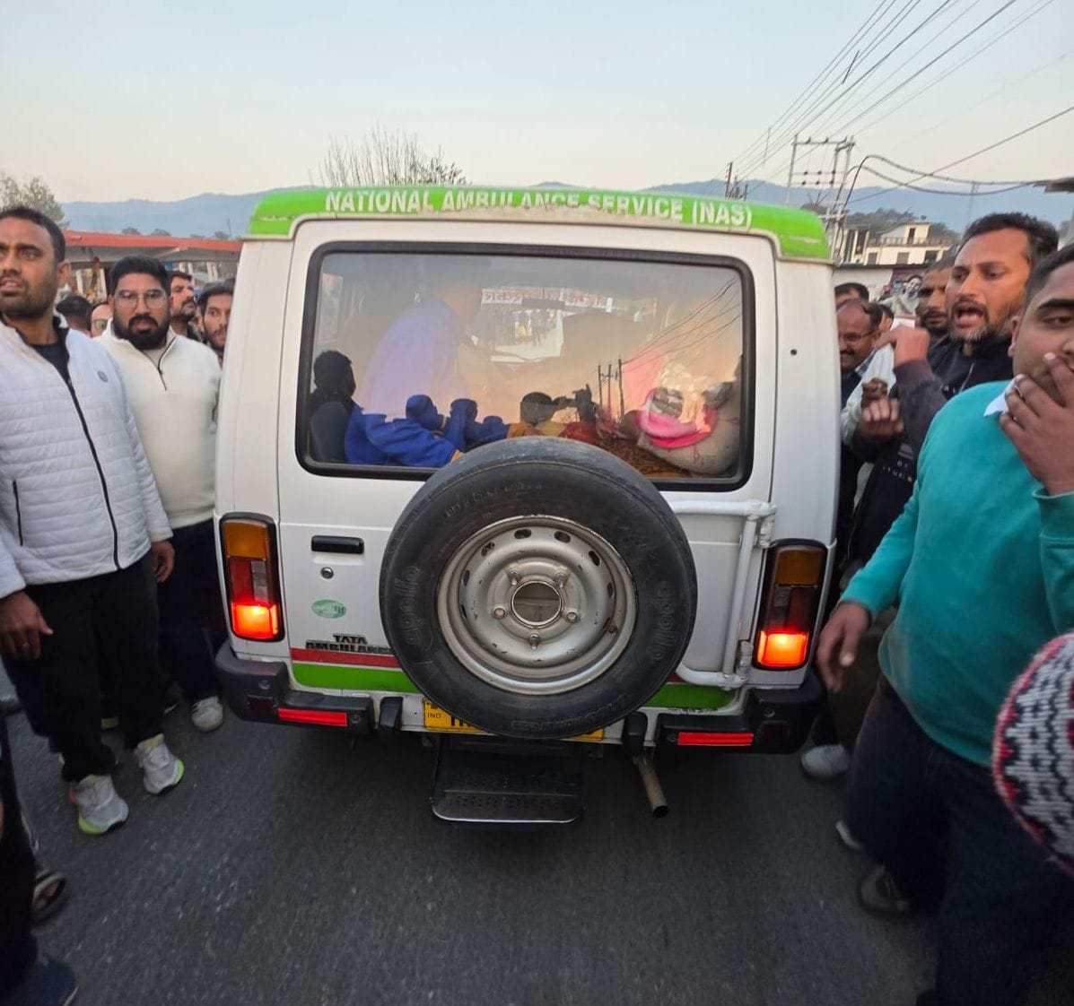 Villagers protested to save Kansa Maidan, Dadur-Baggi road blocked