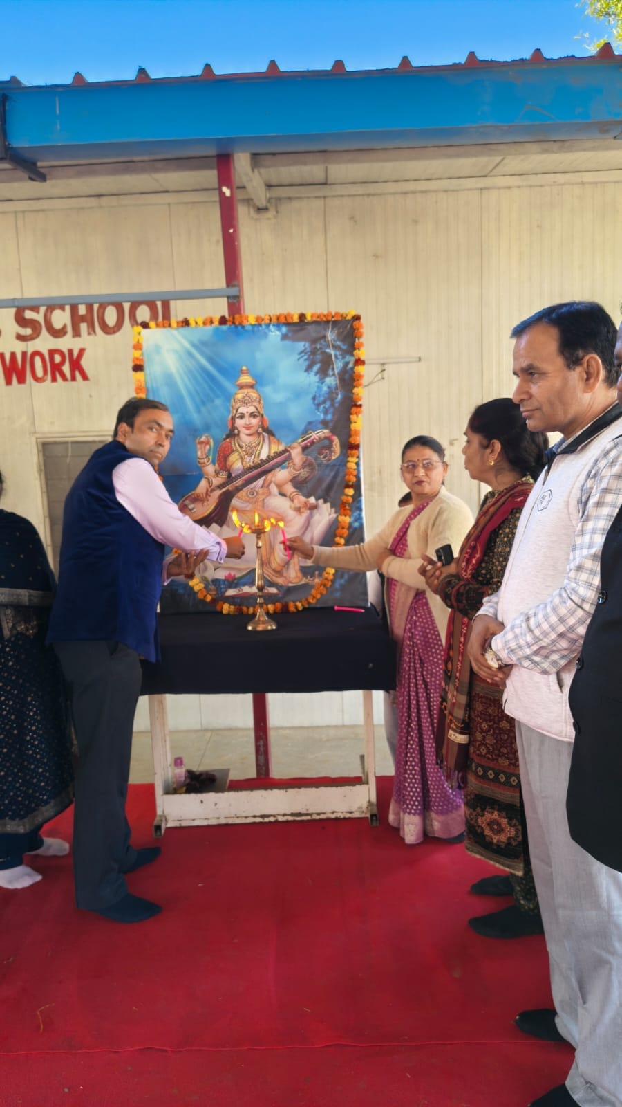 Awareness was created about Mission Buniyaad and Super-100 program, applications started
