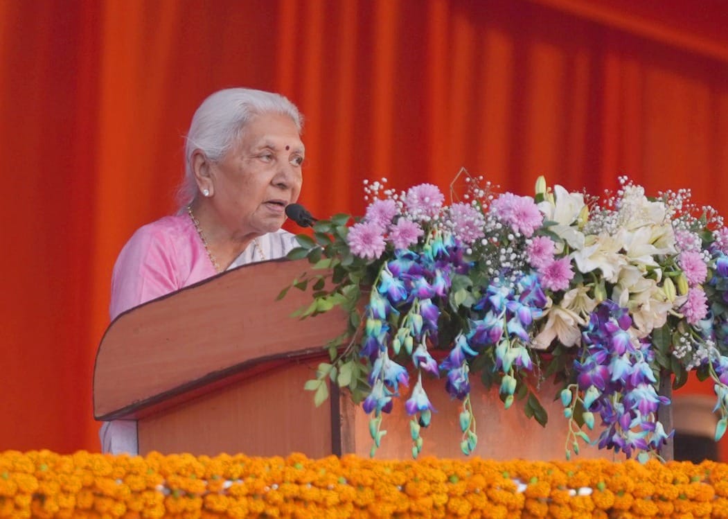 Lucknow: Governor Anandiben Patel said there should be a provision for punishment for incorrect evaluation of