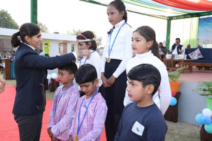 Sports teaches hard work, solidarity and discipline in life: Aditi