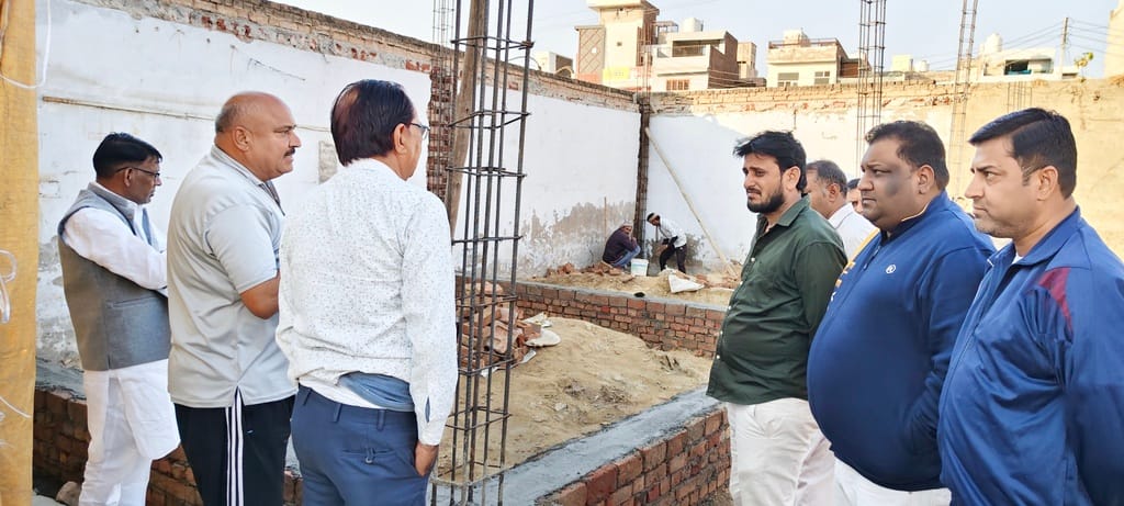 Taking advantage of the leave of officials, an attempt was made to capture land worth crores.