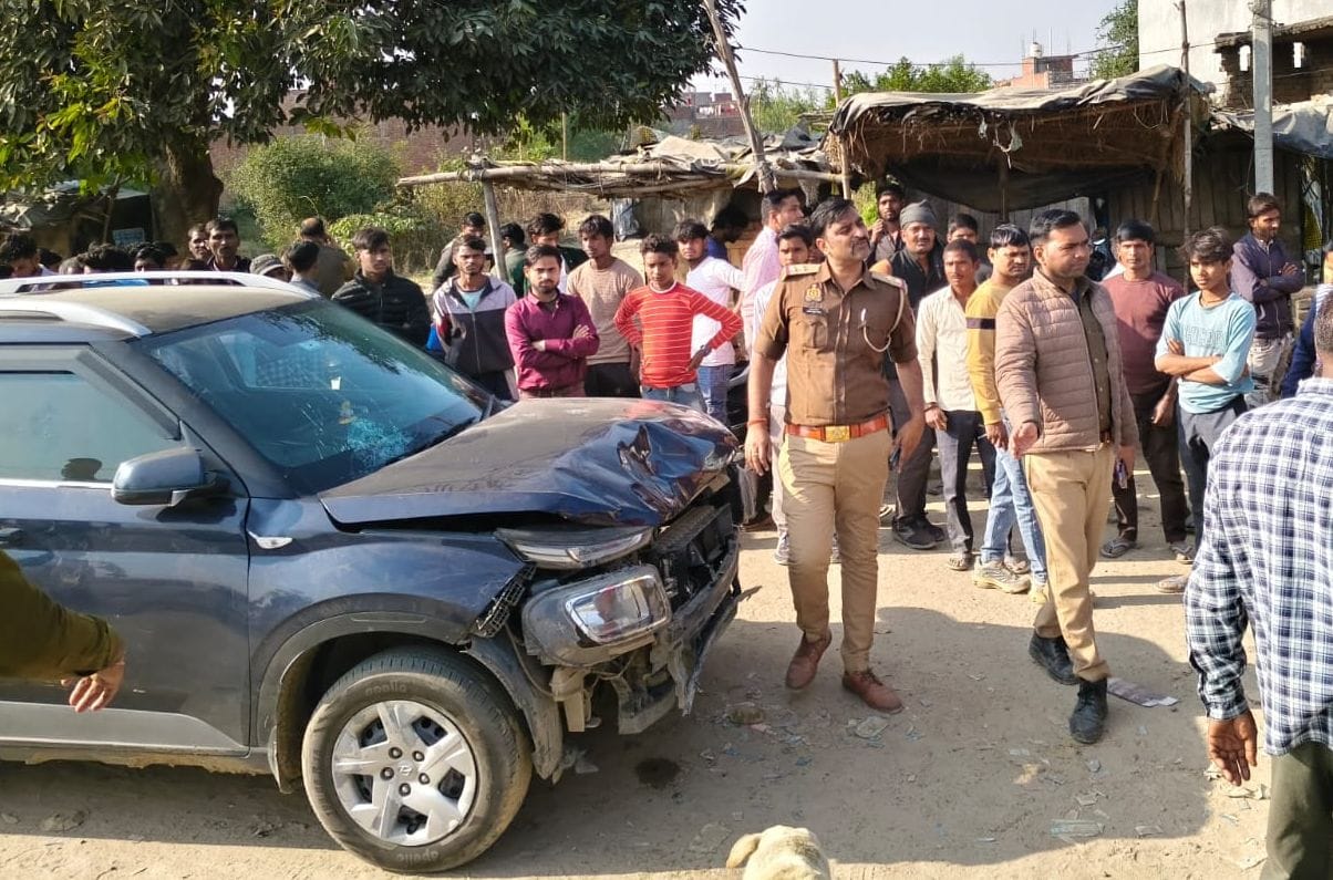 Farmer on bicycle hit by car, injuring five others, dies