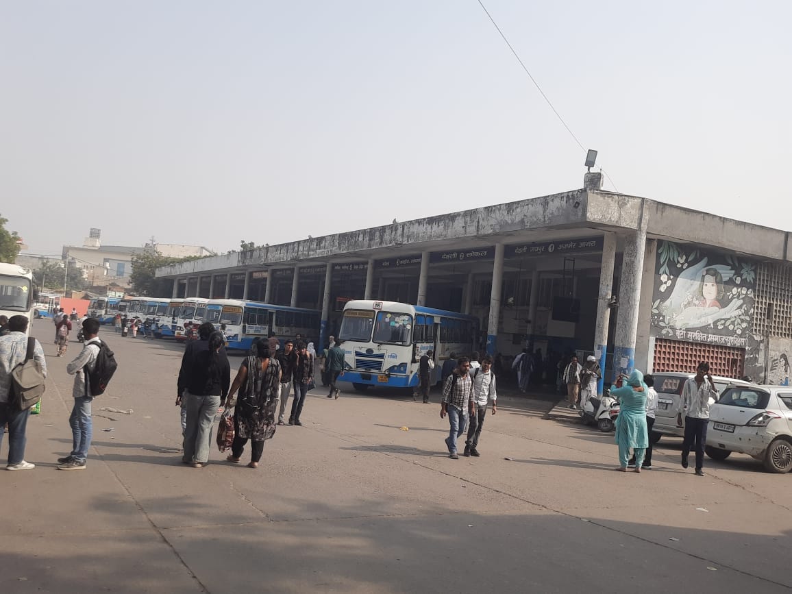 How can one experience a comfortable journey, the district has 100 buses less than required.