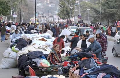 People gathered in Sunday market to buy warm clothes