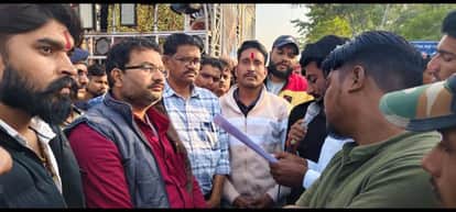 The case of finding the dead body of a newborn girl has become serious, Bajrang Dal expressed strong objection