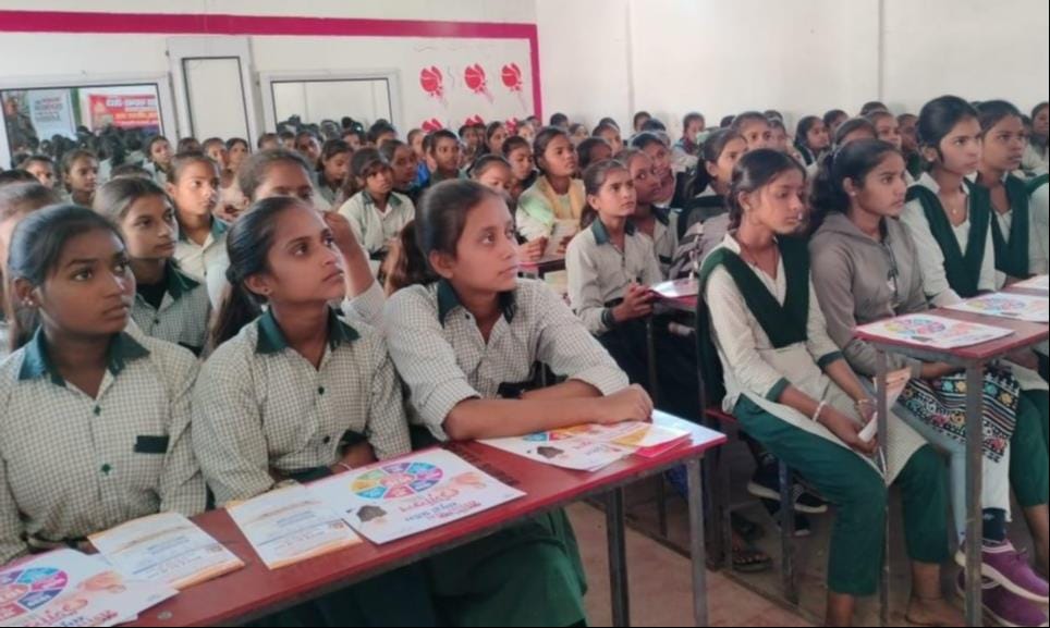 Girls students should stay away from unknown friends and unknown links.
